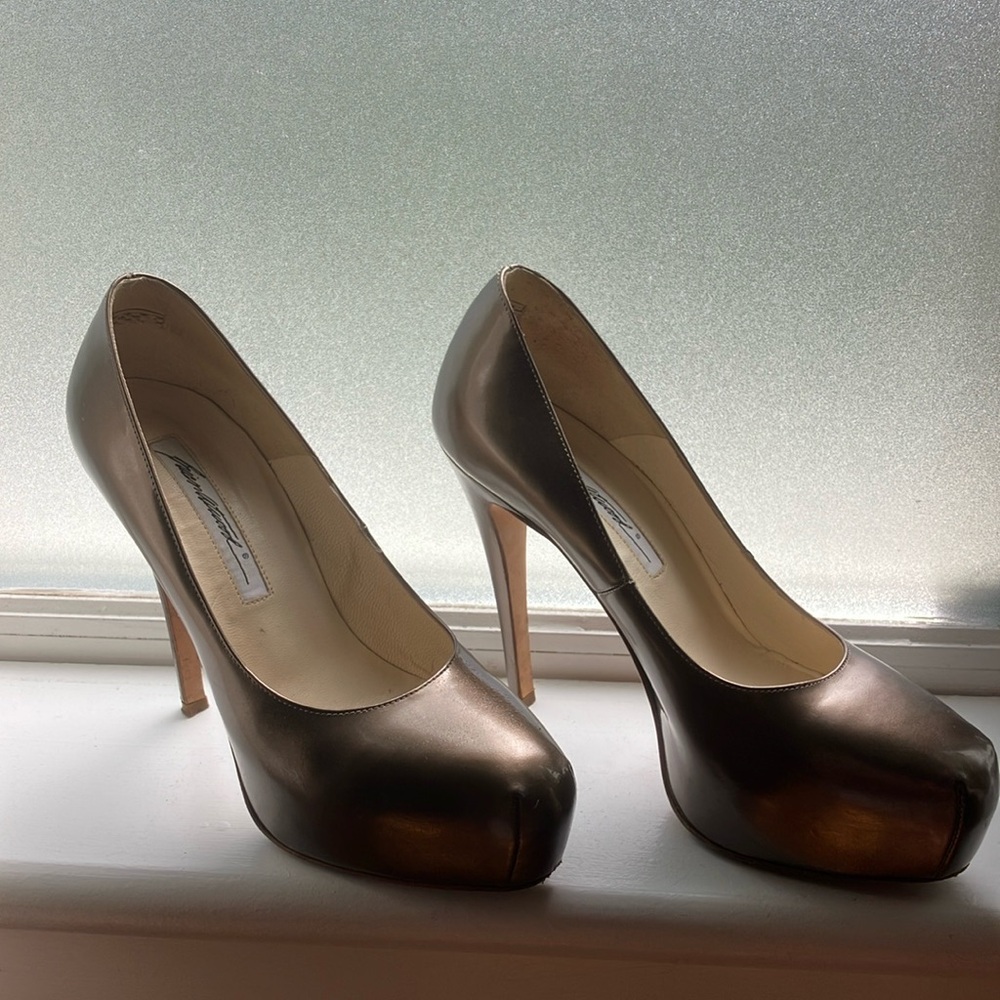 Brian Atwood MANIAC gold/bronze patent leather platform stilettos